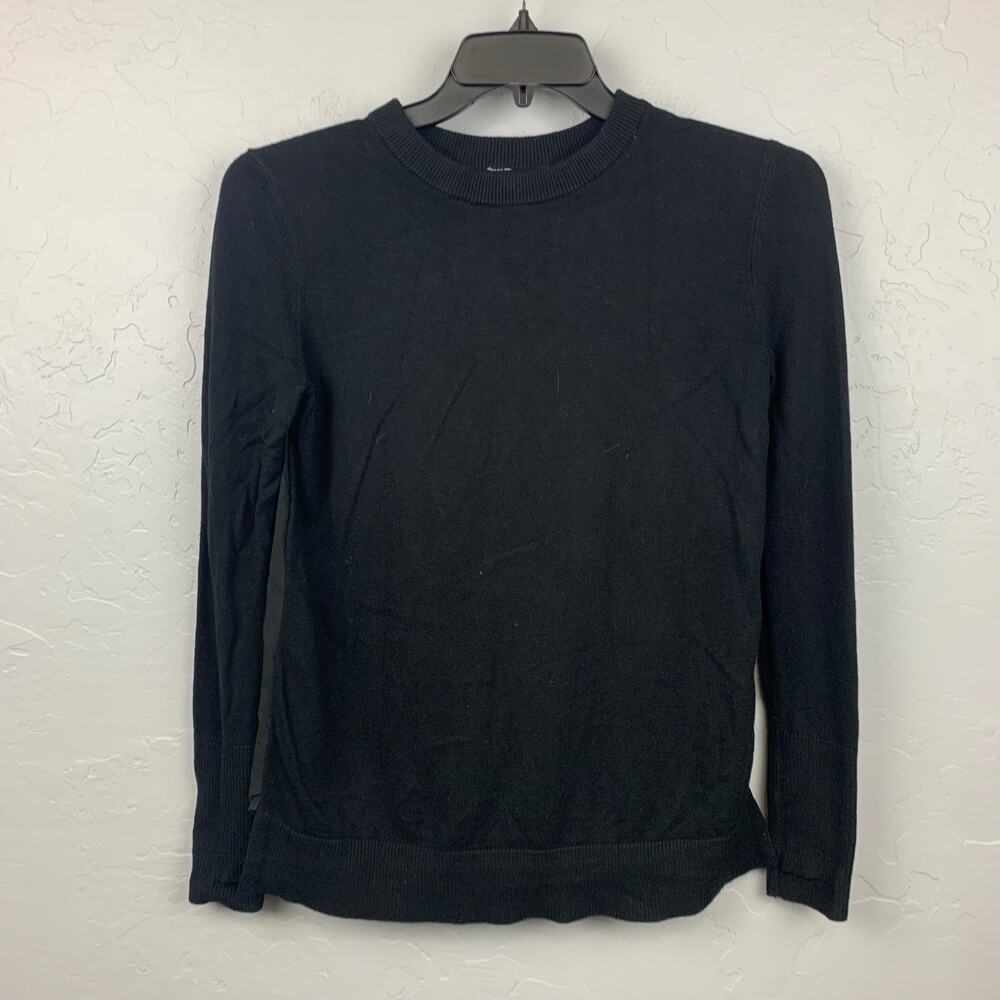 Lululemon Sweater Womens Size Medium Black Long Sleeve Round Neck Pullover